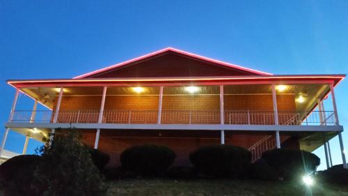 ทัศนียภาพภายนอกโรงแรม, เดอะบอสตัน อินน์ (The Boston Inn) in เวสต์มินสเตอร์ (MD)