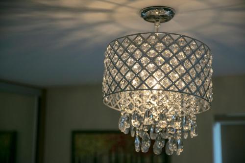 Addenbrookes Townhouse with Free Parking - 5 mins walk to Trumpington & Papworth Hospitals & Sleeps 6 - image 3