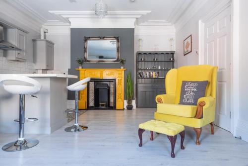 Diamond House Apartments Room Type - Standard One-Bedroom Apartment (3 adults)