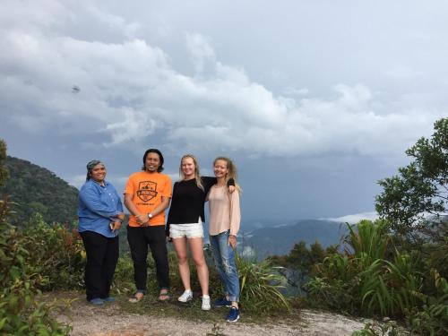 Hikers Sleep Port Guesthouse