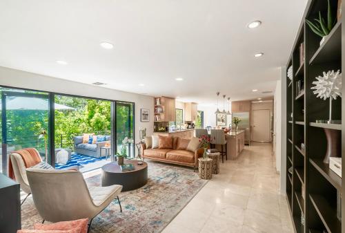 Casa Royal Beverly Hills