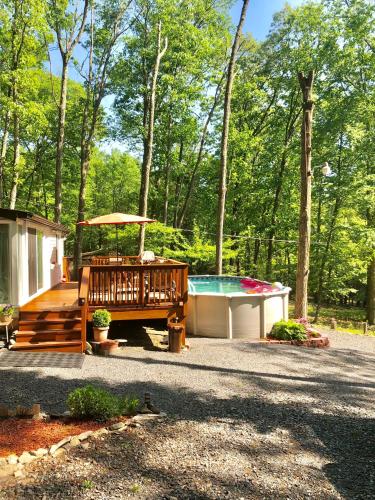 Pocono cabin with private pool at Shawnee Mtn