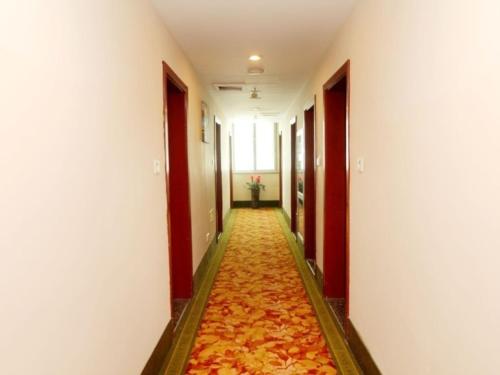 . GreenTree Inn Jinhua Railway Station Express Hotel