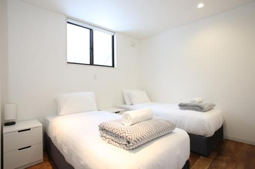 Three-Bedroom Chalet image 6