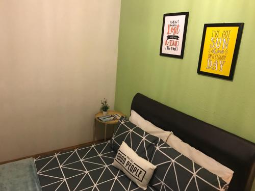 1 queen bed