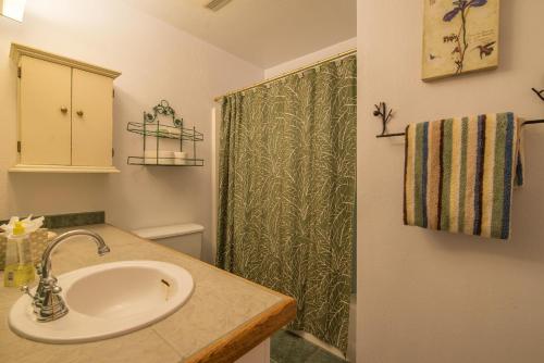 Levine by Tahoe Truckee Vacation Properties - image 7