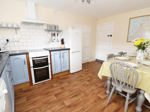 Penglanowen Fawr Aberystwyth - image 5