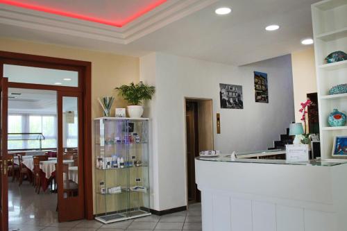 Hotel Manuela - image 3