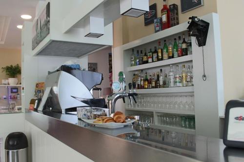 Hotel Manuela - image 5