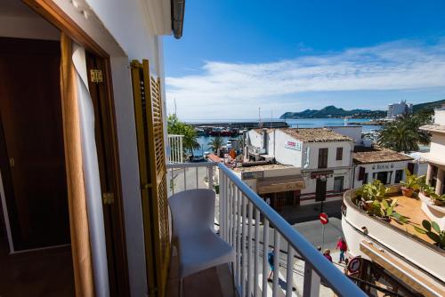 balkon/terras, Hostal Cala Ratjada in Capdepera