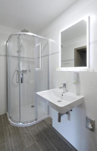 Hotel Obzor - image 7