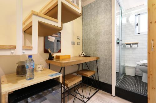 Single Room - No Parking Space image 2