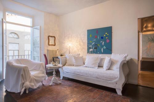 Caffè dell'Arte Boutique Rooms Locarno (Caffe dell'Arte Boutique Rooms Locarno) in 羅加諾市中心