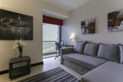 Luxury Apartment in JLT - image 6