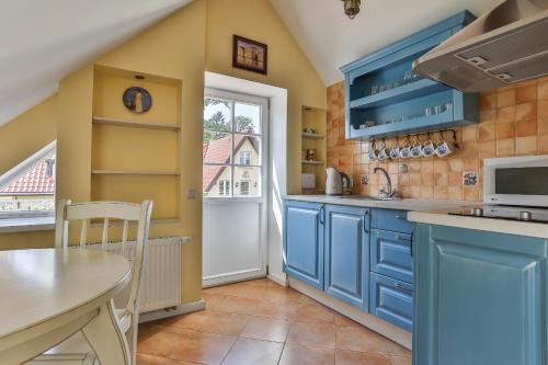 Two-Bedroom Apartment with Balcony image 10