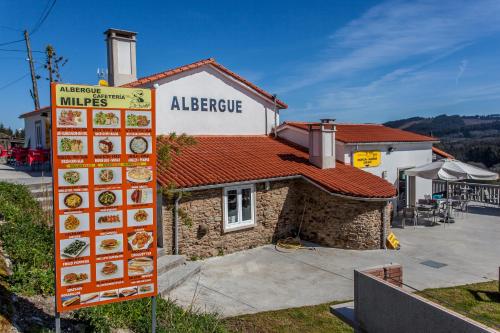 Entrance, Albergue Milpes in Arzua