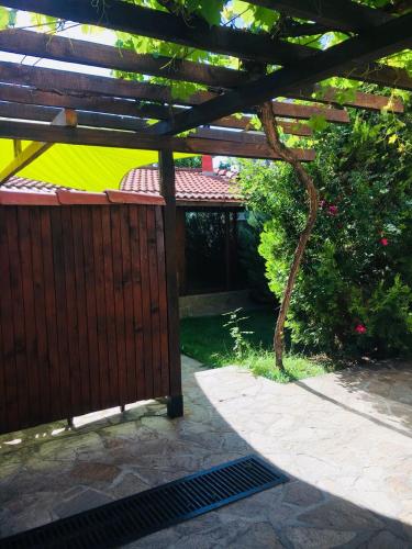 Guest House Dobrev