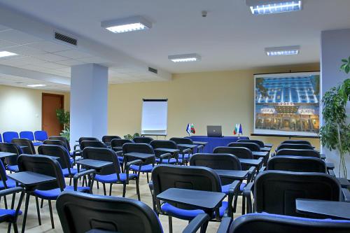 Aqua Hotel - image 5