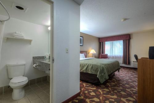 Quality Inn & Suites Kansas City I-435N Near Sports Complex, Kansas City (foto 3)