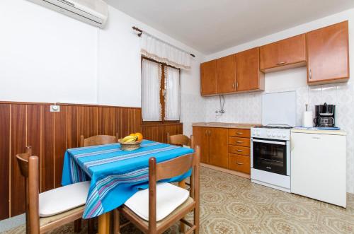 Apartments Katja - image 2