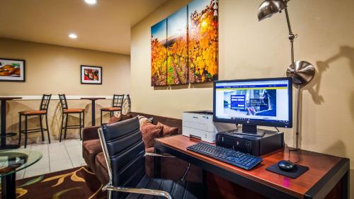 Best Western Heritage Inn - image 9
