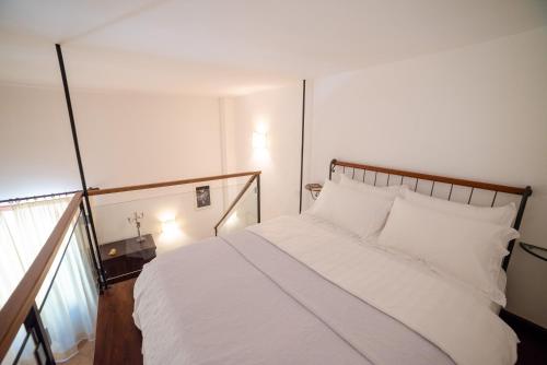 Vilagos Apartments & Loft Taormina - Tap to explore photos