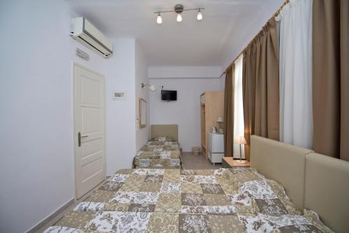 Karboni Hotel - image 5