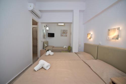 Karboni Hotel - image 13