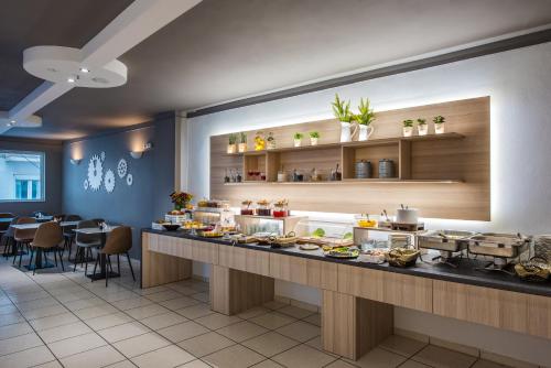 Galaxy Hotel - image 3