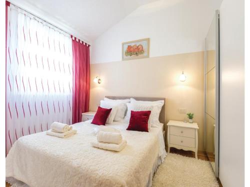  Three-Bedroom Apartment in Imotski in Imotski