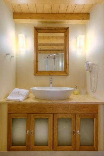 Ritsos Guesthouse - image 4