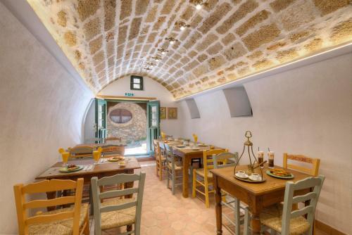 Ritsos Guesthouse - image 5