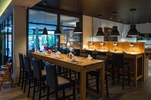 Comida y bebida, AKZENT Hotel Villa Saxer in Goslar