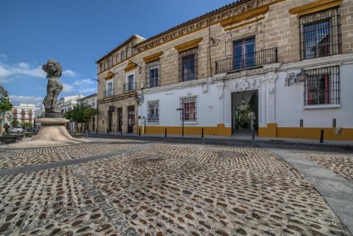 Apartamentos Jerez - image 5