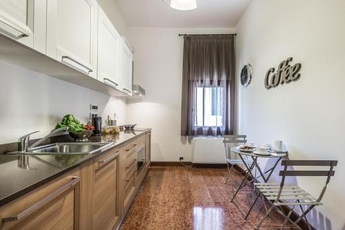 Ca' del Monastero 2 Collection Apt for 4 Guests with Lift - image 4