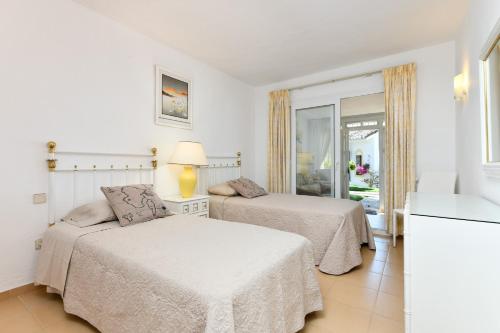Calahonda Townhouse by GHR Rentals - main image