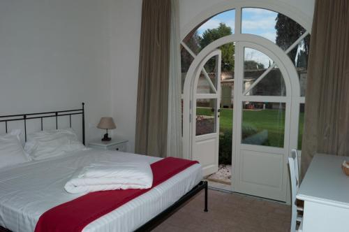 2 bedrooms, 3 beds