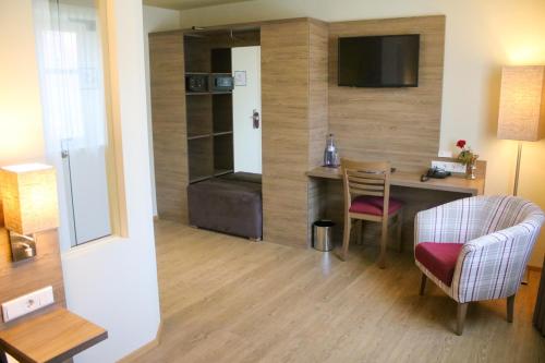 Boutique Hotel zur Post 6.6km von Oberdolling entfernt
