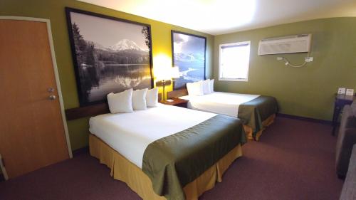 Super 8 By Wyndham Mccall in Mccall