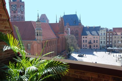 Apartment with Balcony and Old Town View image 6