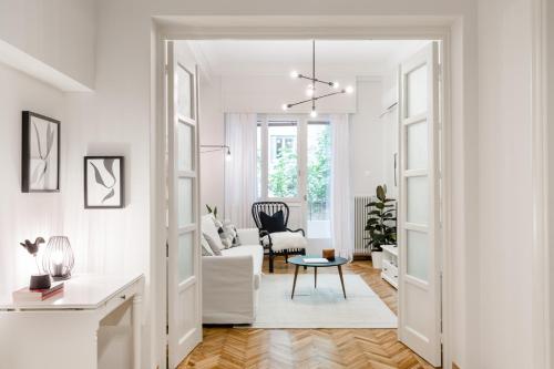 Classy & Charming 1BD Apartment in Kolonaki by UPSTREET - image 5