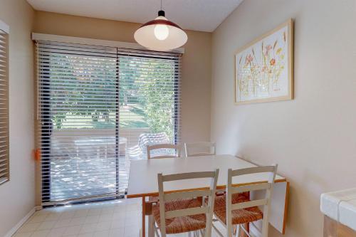 Poinciana Paradise - image 8