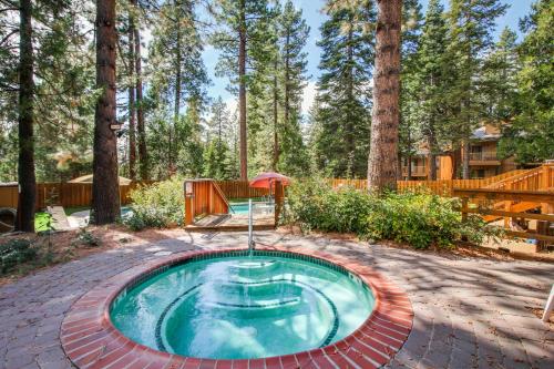 Regency Way Retreat - image 2