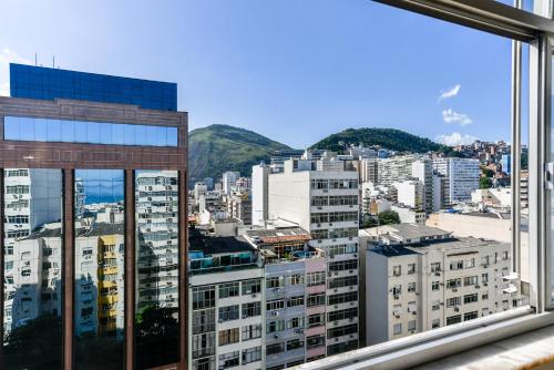 Apartamento Ipanema Posto 9 com suite 2 quadras da praia