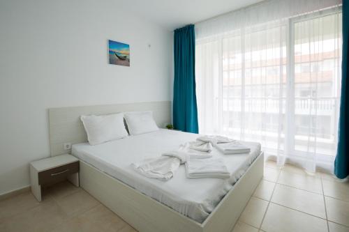 . Sea Life Apartments Sinemorets