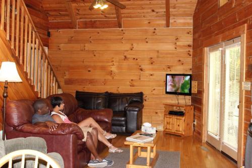 Book Country Road Cabins In Hico Wv United States
