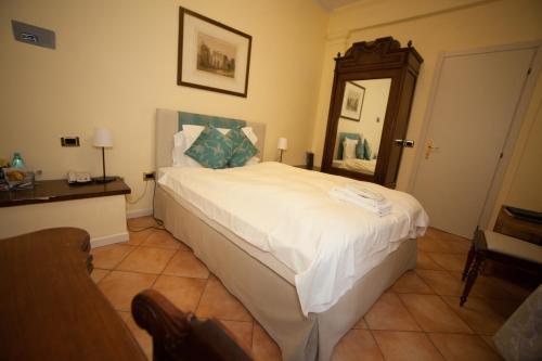 1 twin bed