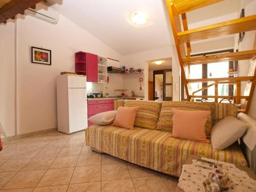 Apartments Maria 64