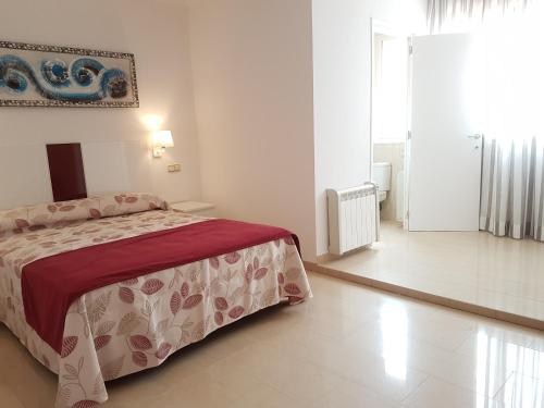ApartSuits Tarragona Rambla Nova 24 - image 5