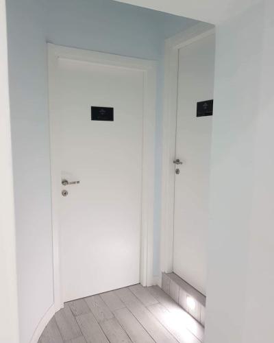 ESPOSITO PLAZA- ROOMS & SUITE - image 6